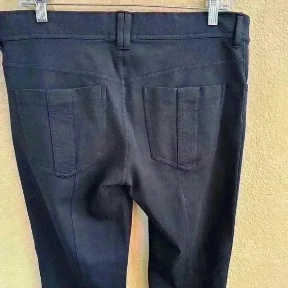 Burberry Brit- Black Skinny Jegging Pant With Ankle Zippers Size Large EUC! - Picture 6 of 11